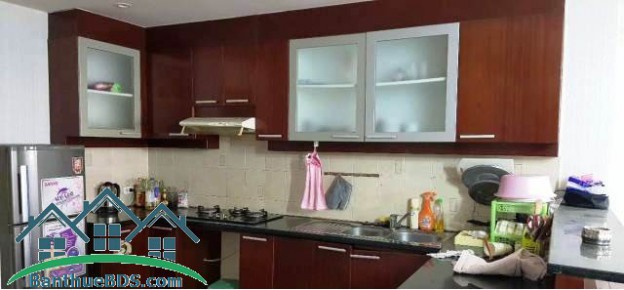 Cần cho thuê căn hộ Hùng Vương Plaza Q5, 130m2, 3pn, đủ nội thất, giá thuê 18tr/th.