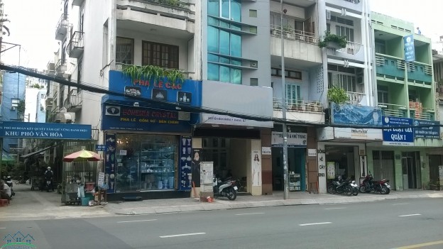 Bán nhà mặt tiền Nguyễn Thái Bình phường 4 Tân Bình căn góc 4x15m 4 lầu