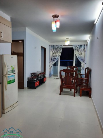 Bán căn hộ Quang Thái dt 63m2, 2 phòng ngủ, 2 nhà vệ sinh, có sổ, giá 2 tỷ 050tr