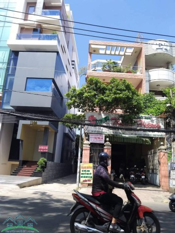 Bán nhà mặt tiền Nguyễn Văn Đậu, Bình Thạnh, 4,2 x 23m 3 lầu mới đẹp